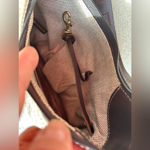 NWOT DOONEY & BOURKE Small Nth/Sth slouch bag Very well made! Brand new - Picture 11 of 12